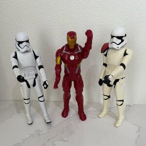 Action Figures Star Wars and Marvel 3 available .